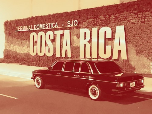 EVERY-BUSINESS-NEEDS-A-MERCEDES-LIMOUSINE-FOR-CLIENTS-COSTA-RICA.jpg